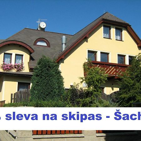 Penzion Albina - Restaurace Vysoké nad Jizerou 外观 照片